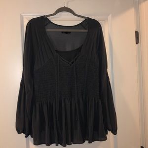 American Eagle peasant blouse
